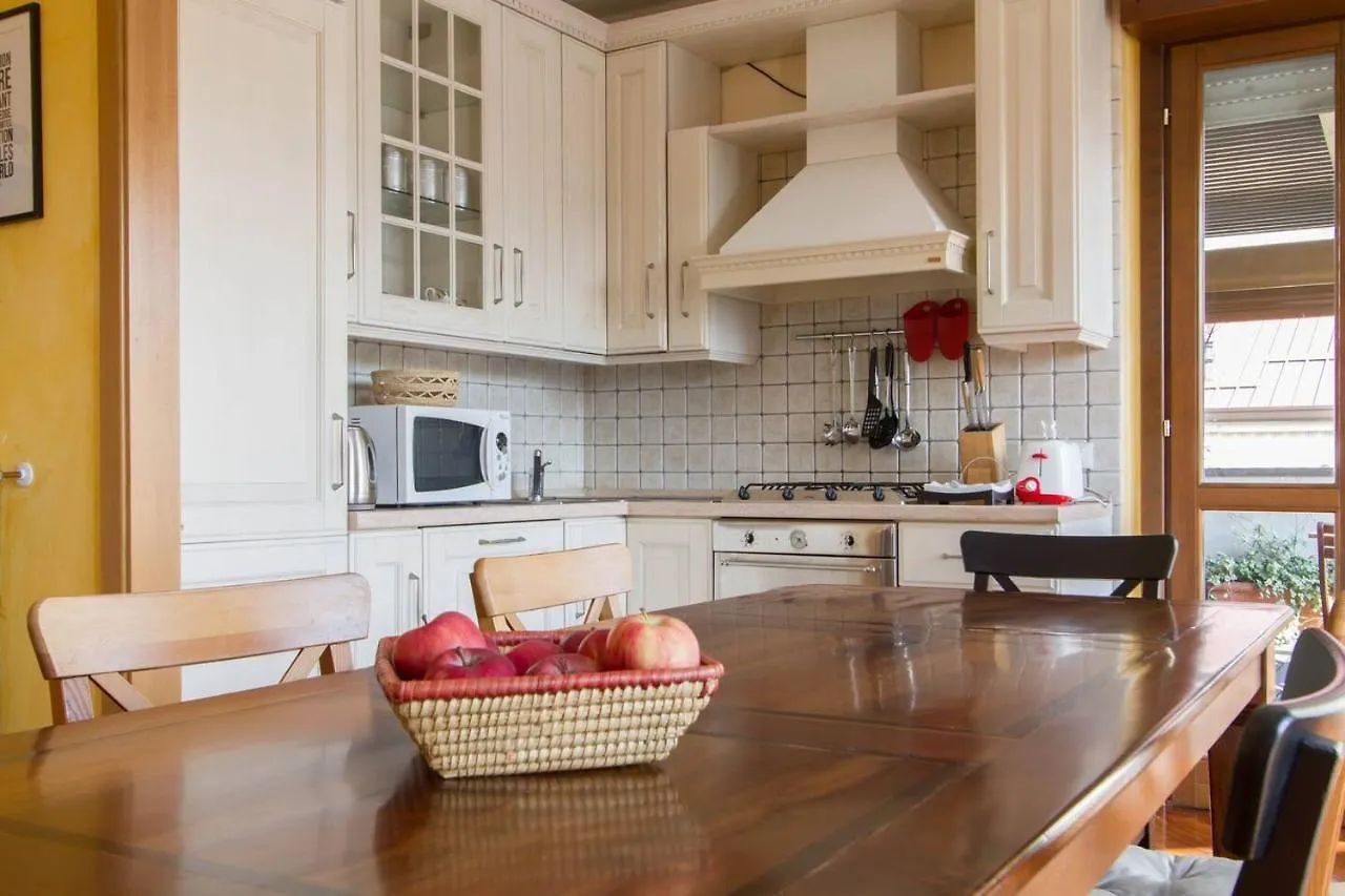 Bright house with 2 bedrooms&a unique terrace Bergame Appartement