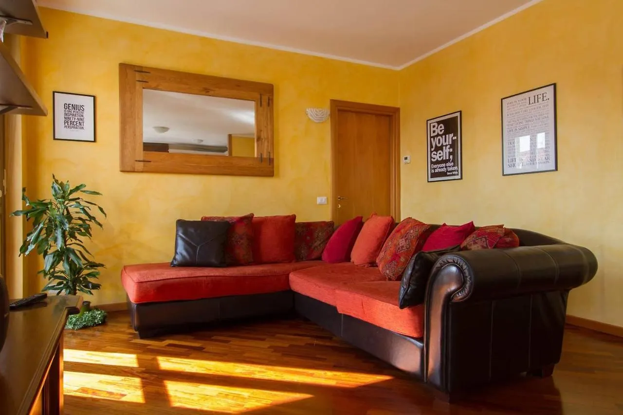 Apartamento Bright House With 2 Bedrooms & A Unique Terrace Bérgamo